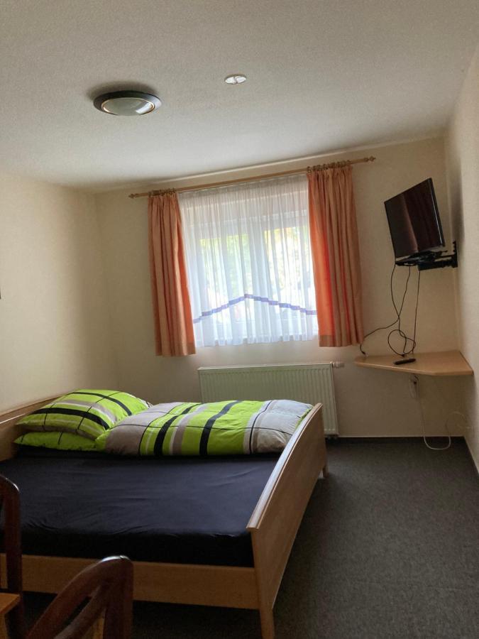 Pension Tom'S Huette Nossen Exterior foto